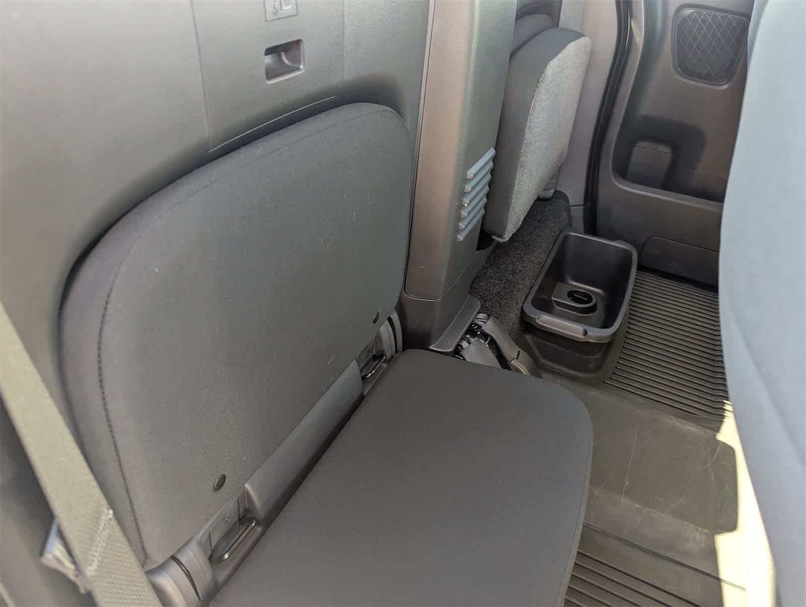 Thumbnail: 2024 Nissan Frontier - 14