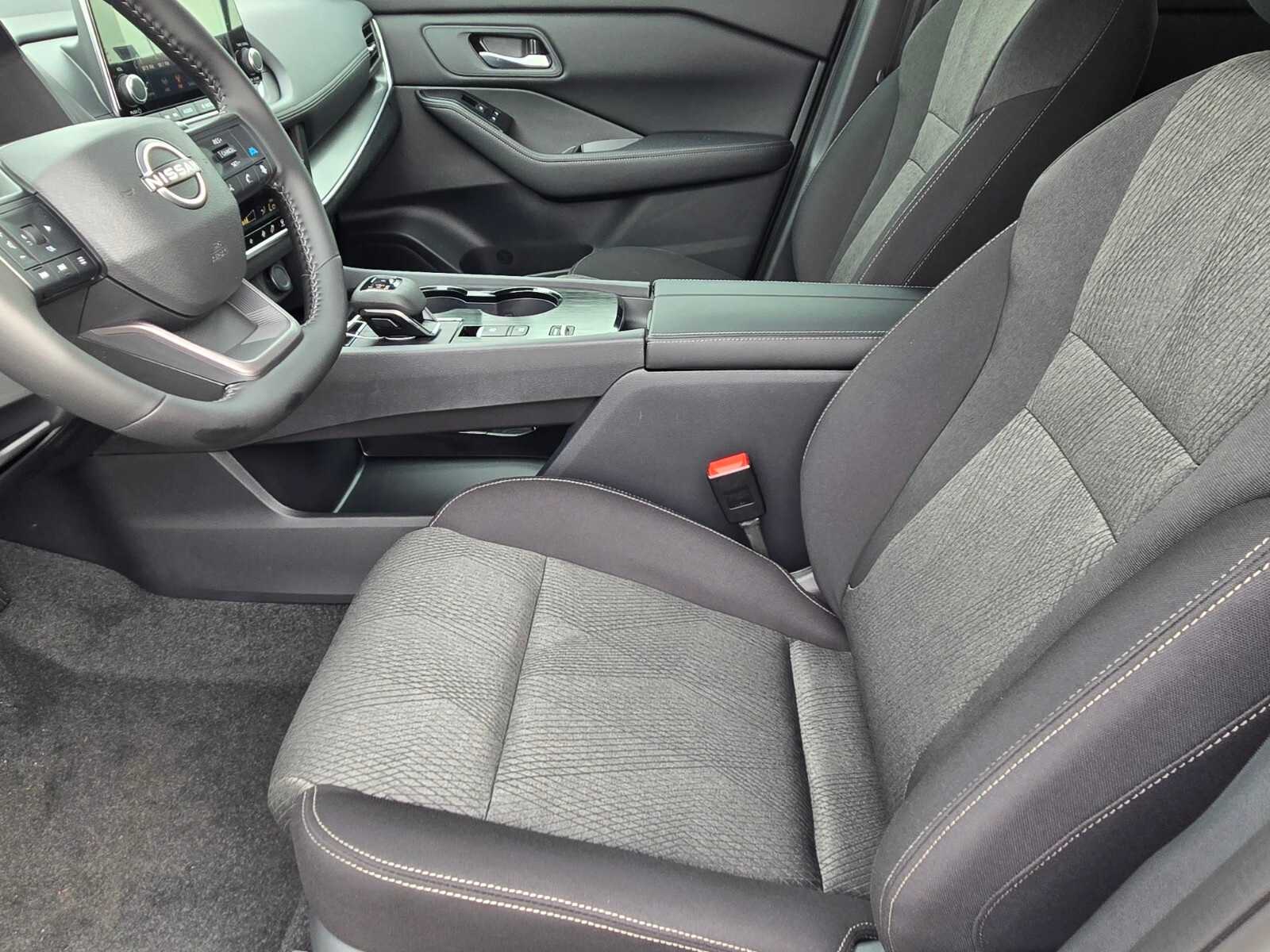 Thumbnail: 2026 Nissan Rogue - 18