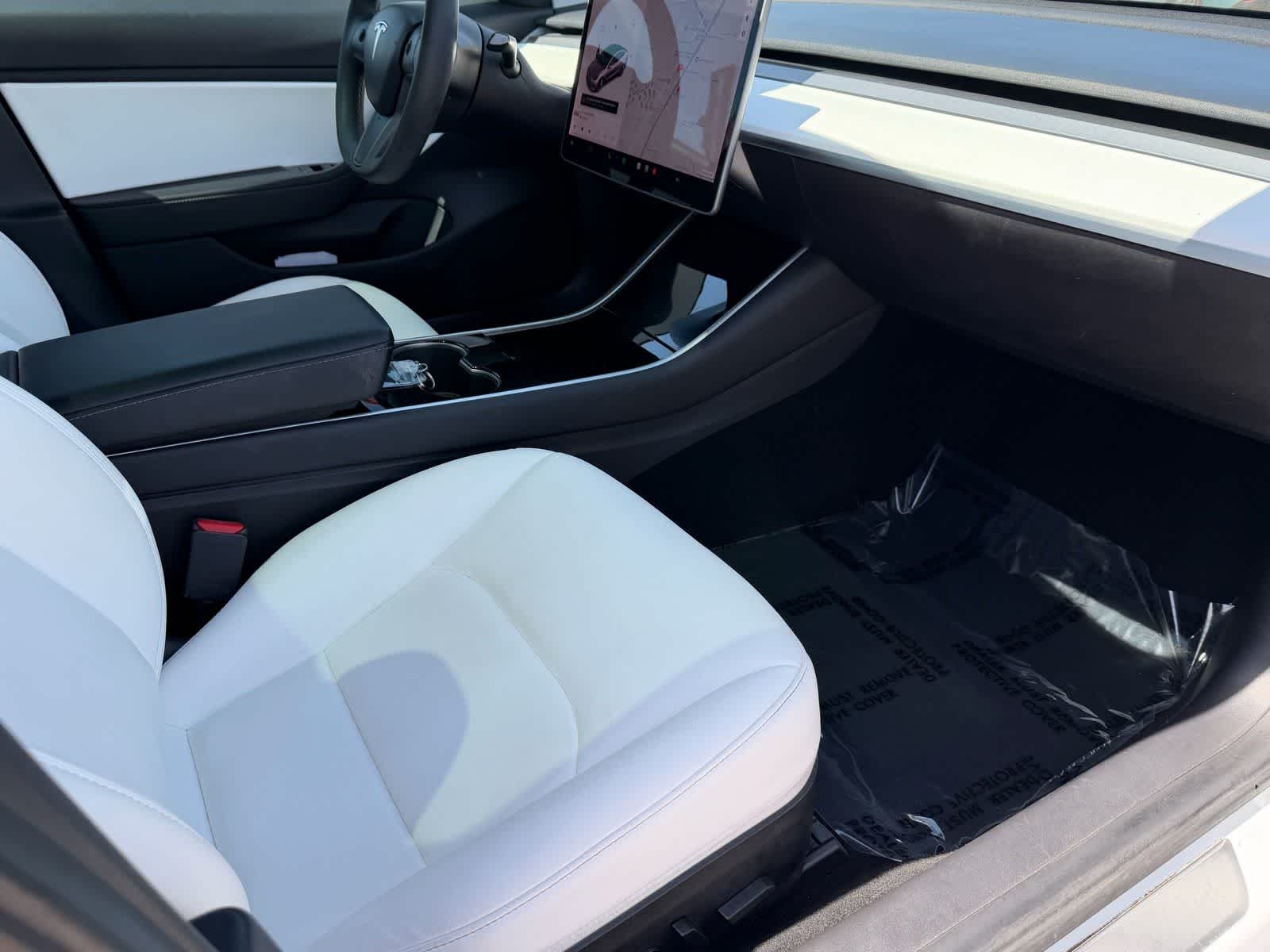 Thumbnail: 2020 Tesla Model 3 - 14
