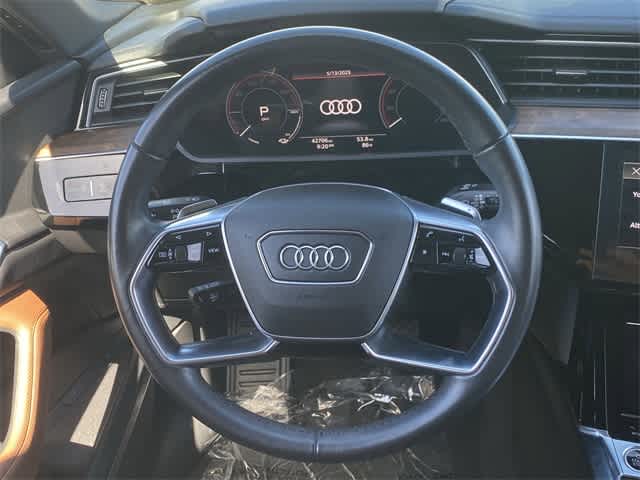 Thumbnail: 2022 Audi e-tron - 19