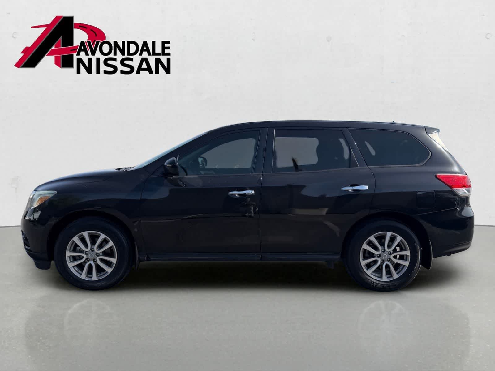 Thumbnail: 2015 Nissan Pathfinder - 3