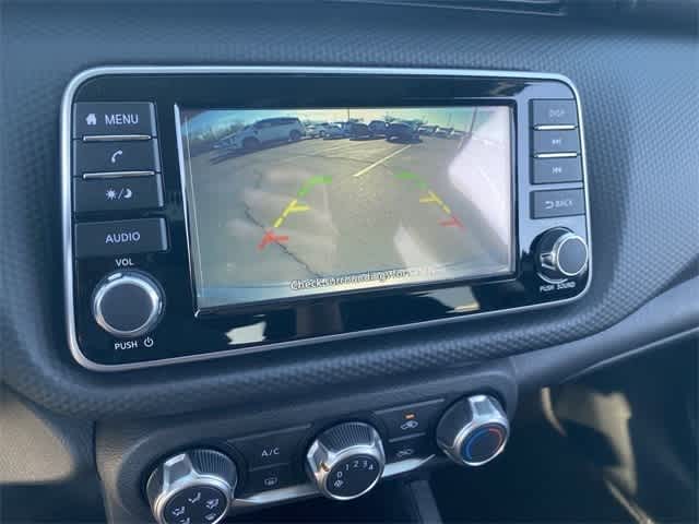 Thumbnail: 2025 Nissan Kicks - 21