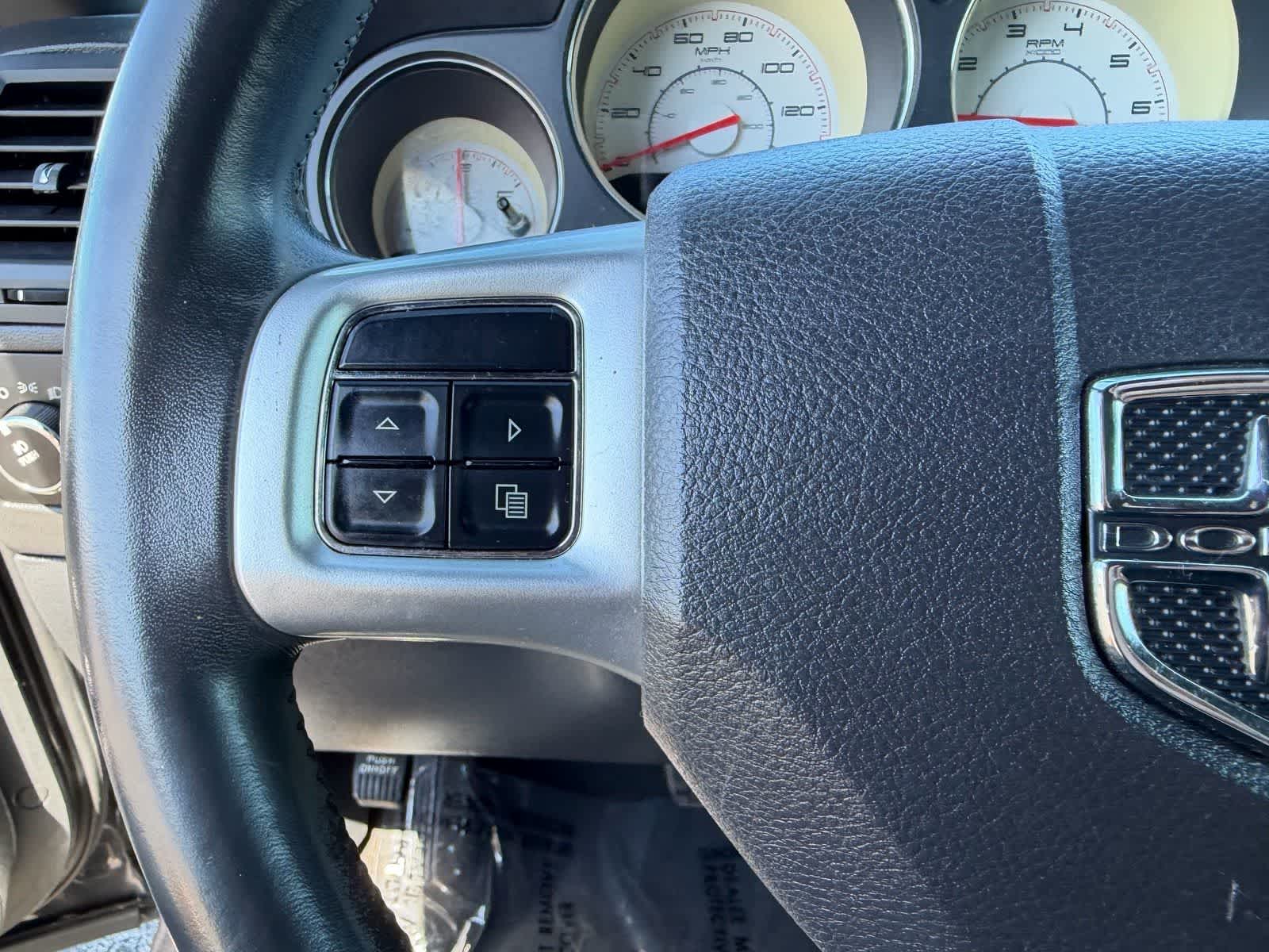 Thumbnail: 2011 Dodge Challenger - 29