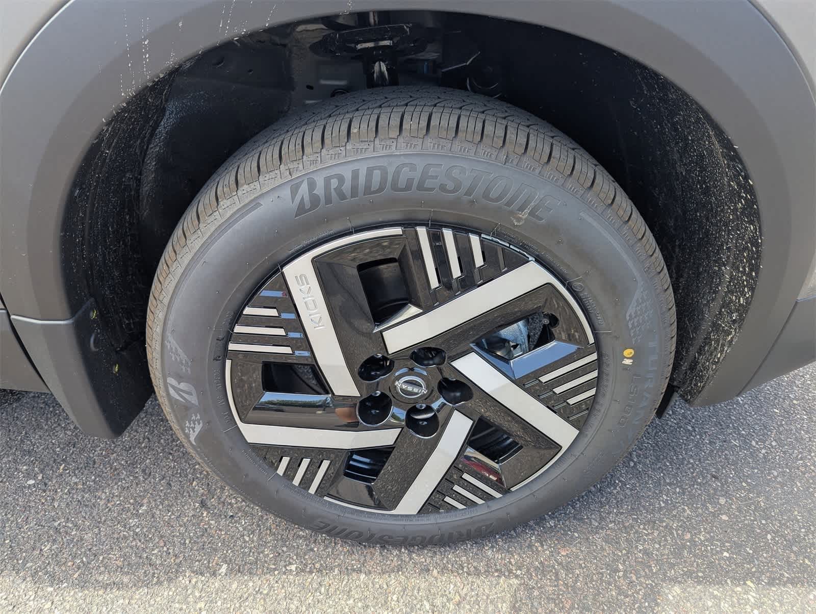 Thumbnail: 2026 Nissan Kicks - 10