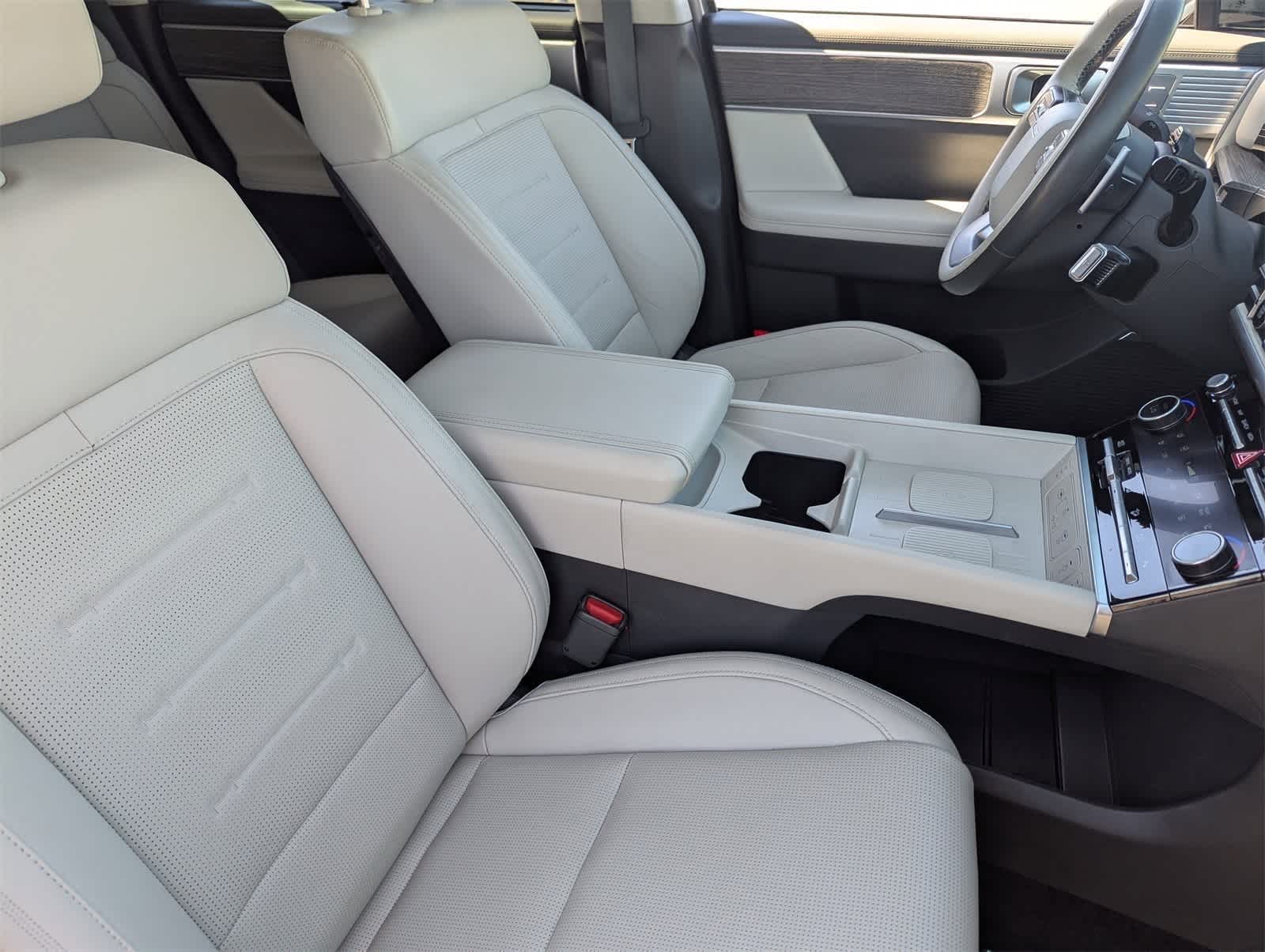 Thumbnail: 2024 Hyundai Santa Fe - 13