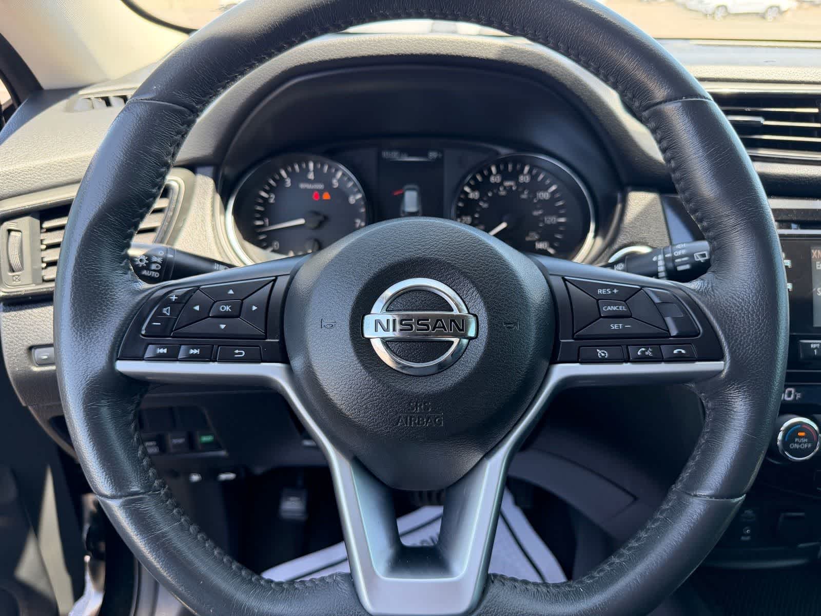 Thumbnail: 2017 Nissan Rogue - 15
