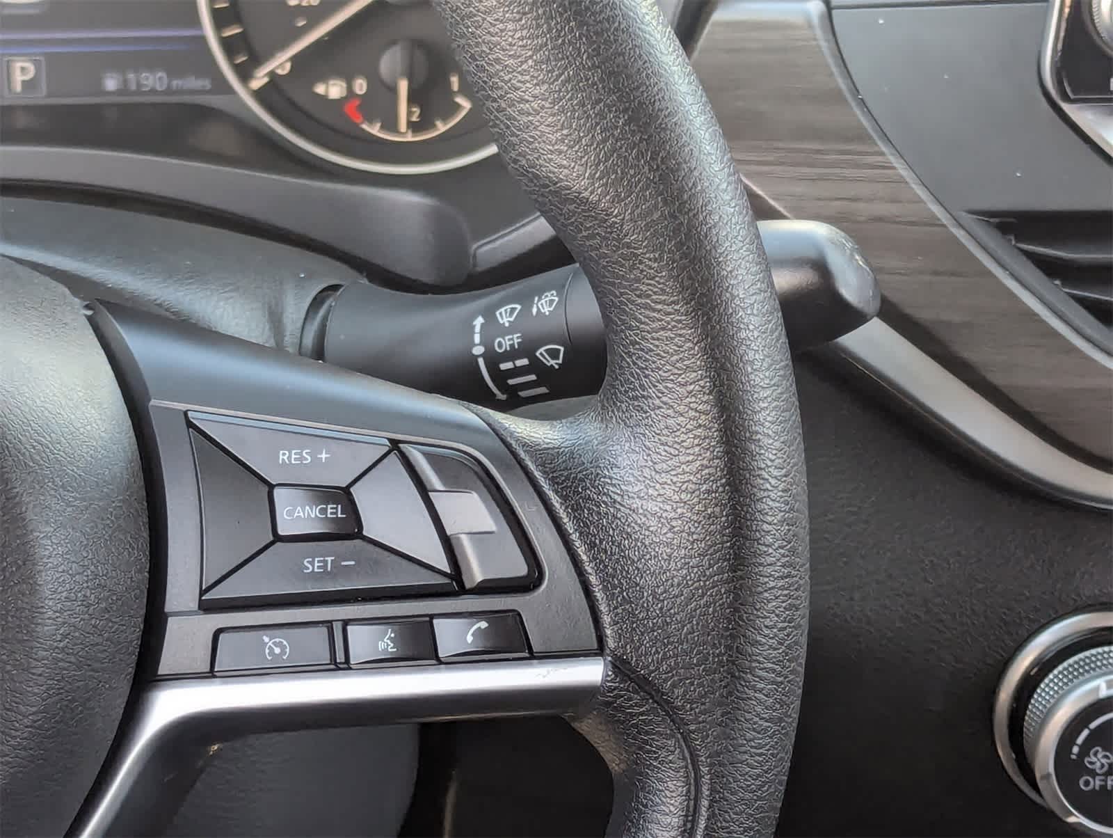 Thumbnail: 2024 Nissan Altima - 20