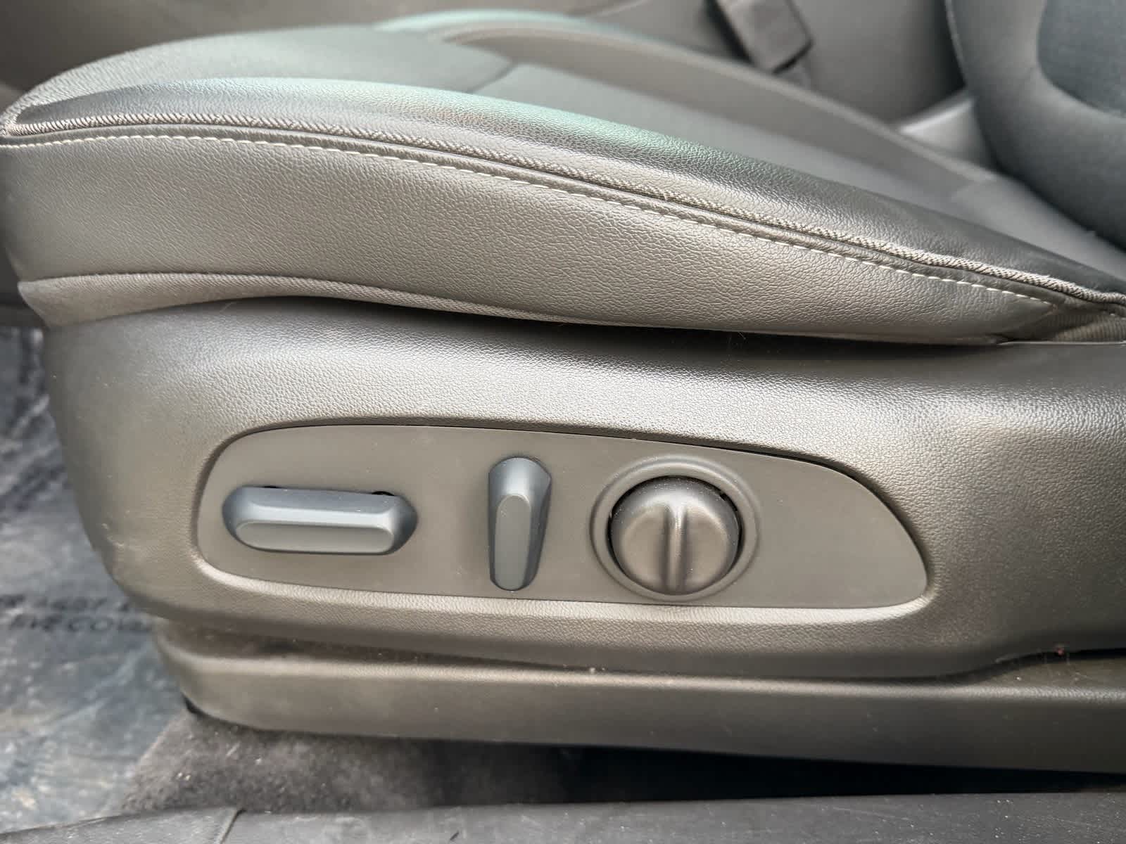 Thumbnail: 2023 Buick Encore GX - 19