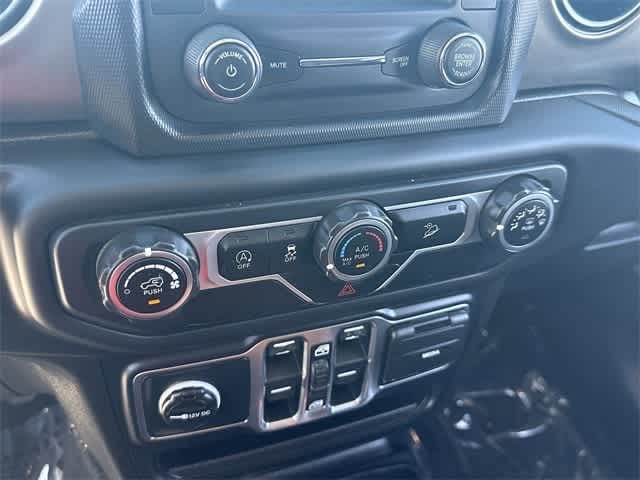 Thumbnail: 2019 Jeep Wrangler - 28