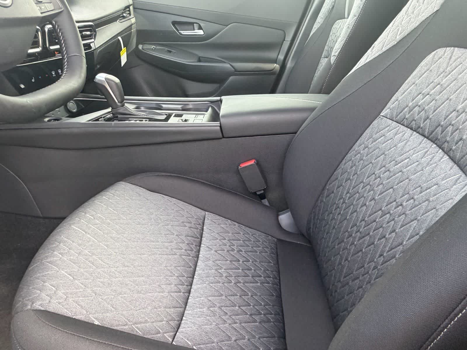 Thumbnail: 2026 Nissan Sentra - 15