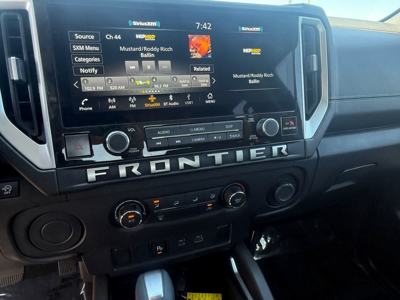 Thumbnail: 2025 Nissan Frontier - 14