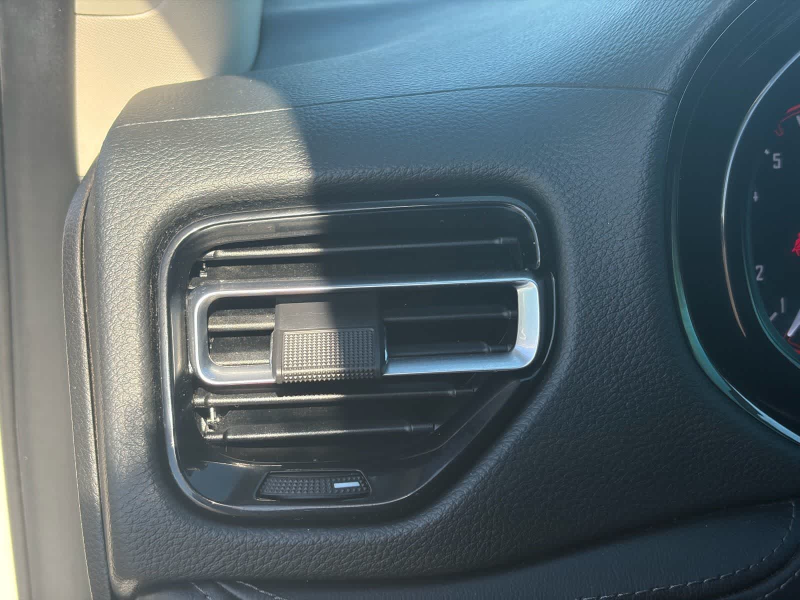 Thumbnail: 2021 Dodge Durango - 15