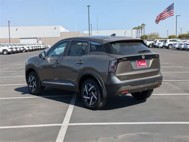 Thumbnail: 2025 Nissan Kicks - 4