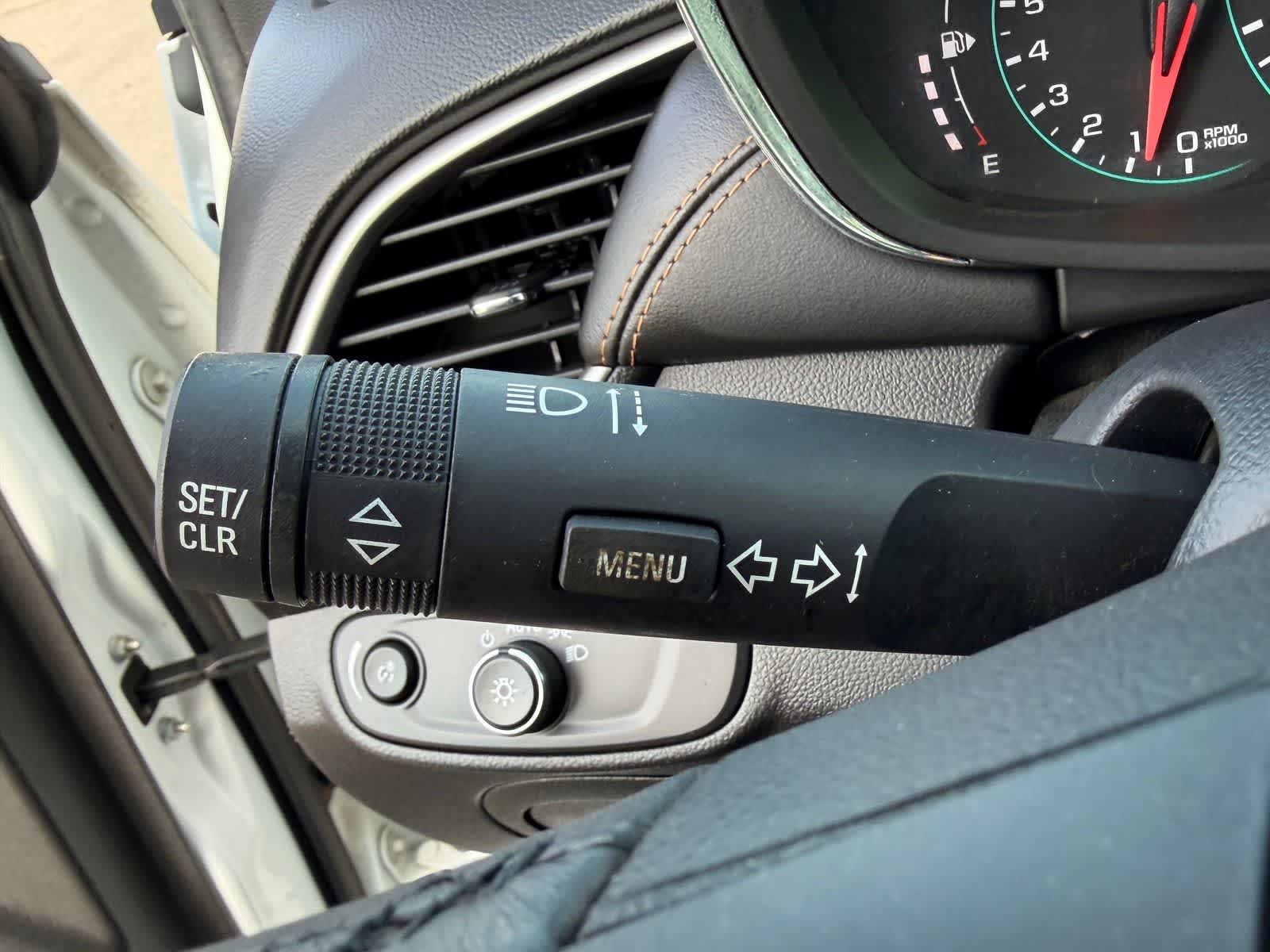 Thumbnail: 2021 Chevrolet Trax - 25