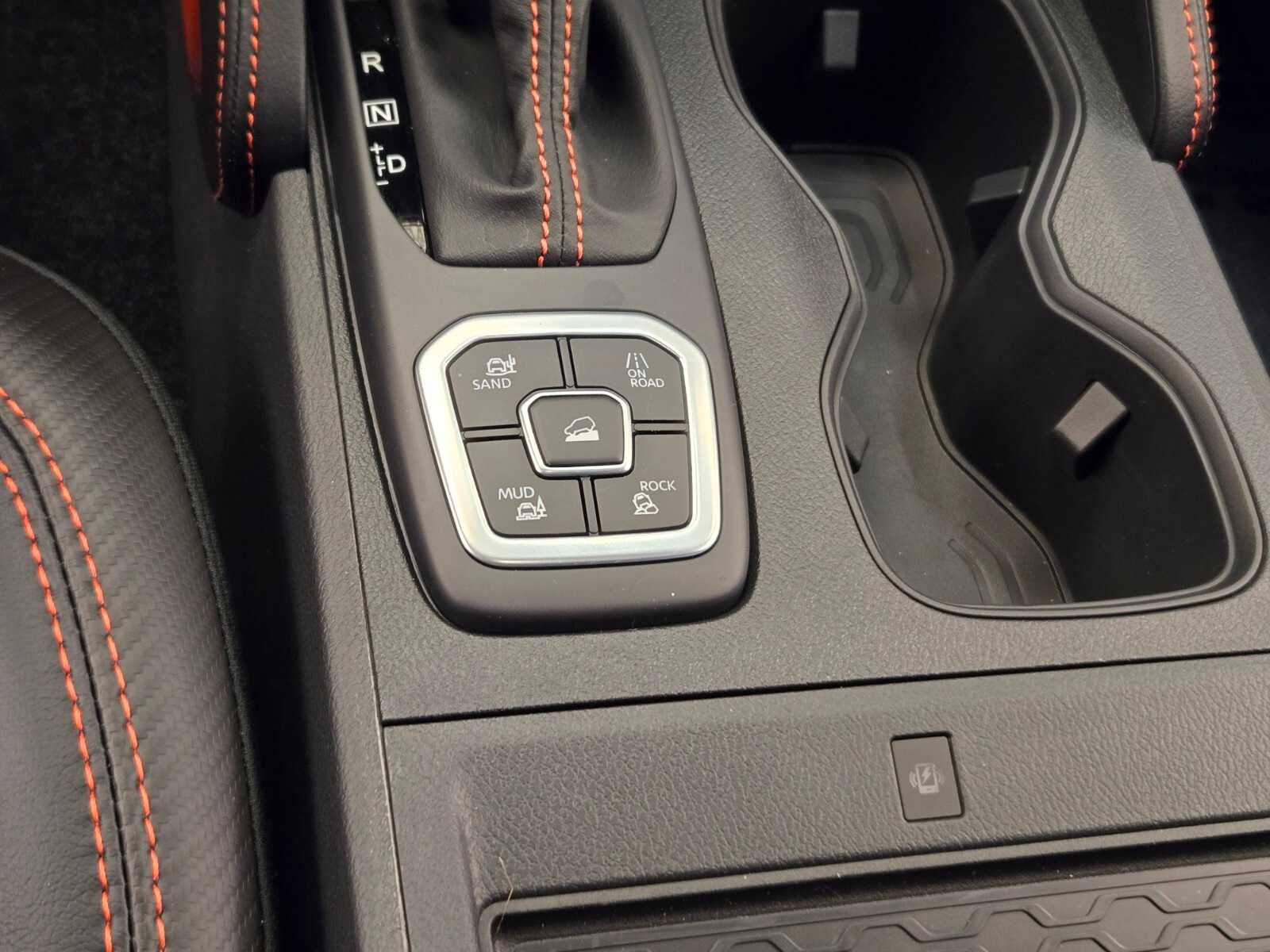 Thumbnail: 2026 Nissan Frontier - 26