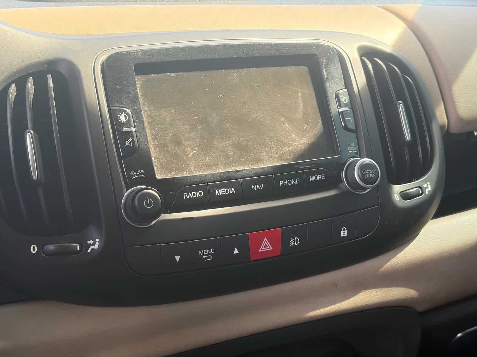 Thumbnail: 2017 Fiat 500L - 19