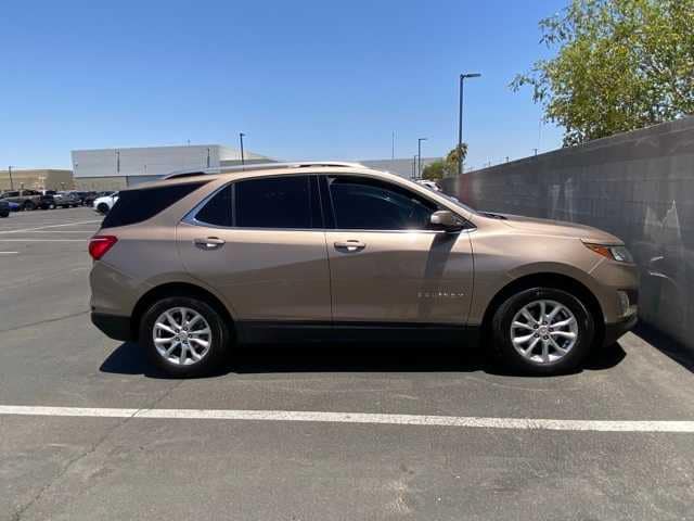 Thumbnail: 2019 Chevrolet Equinox - 5