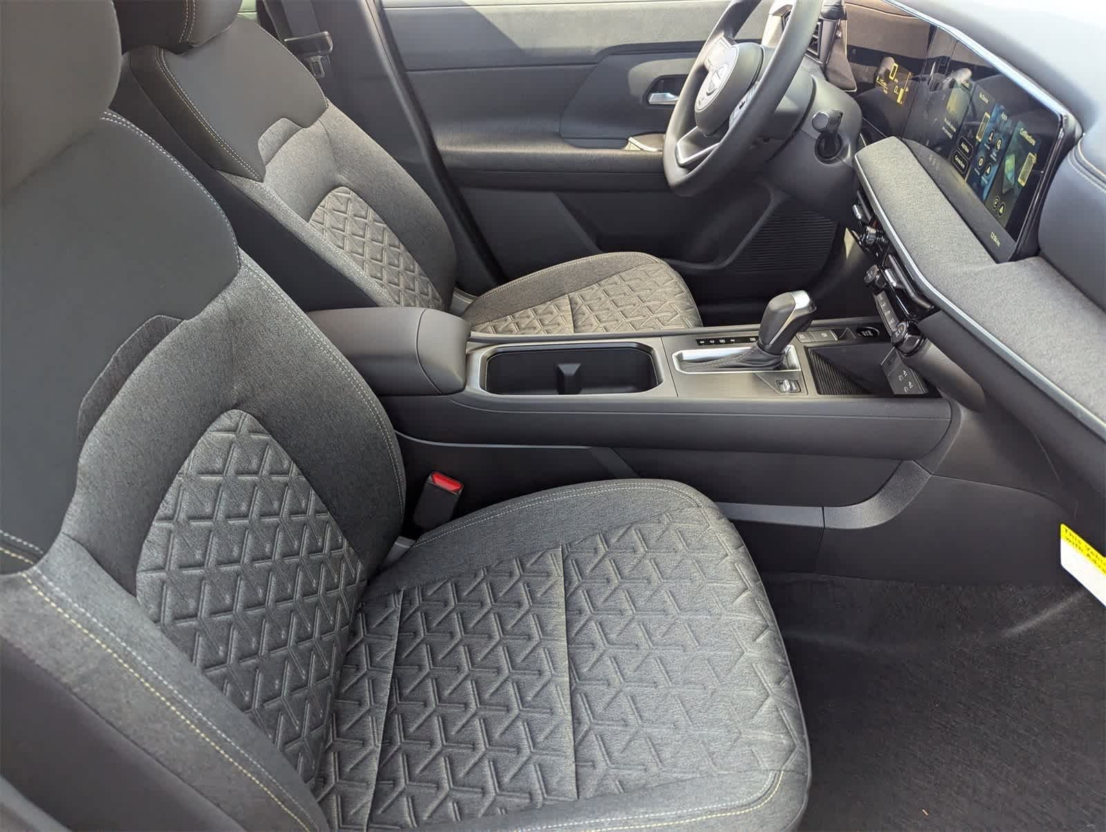 Thumbnail: 2026 Nissan Kicks - 13