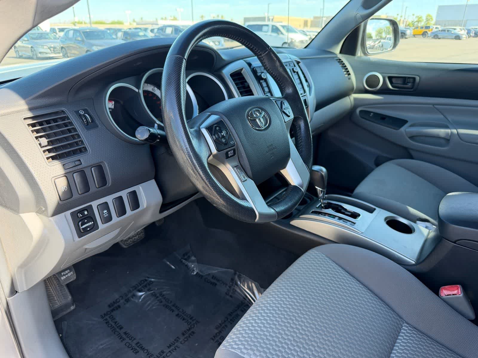 Thumbnail: 2015 Toyota Tacoma - 26