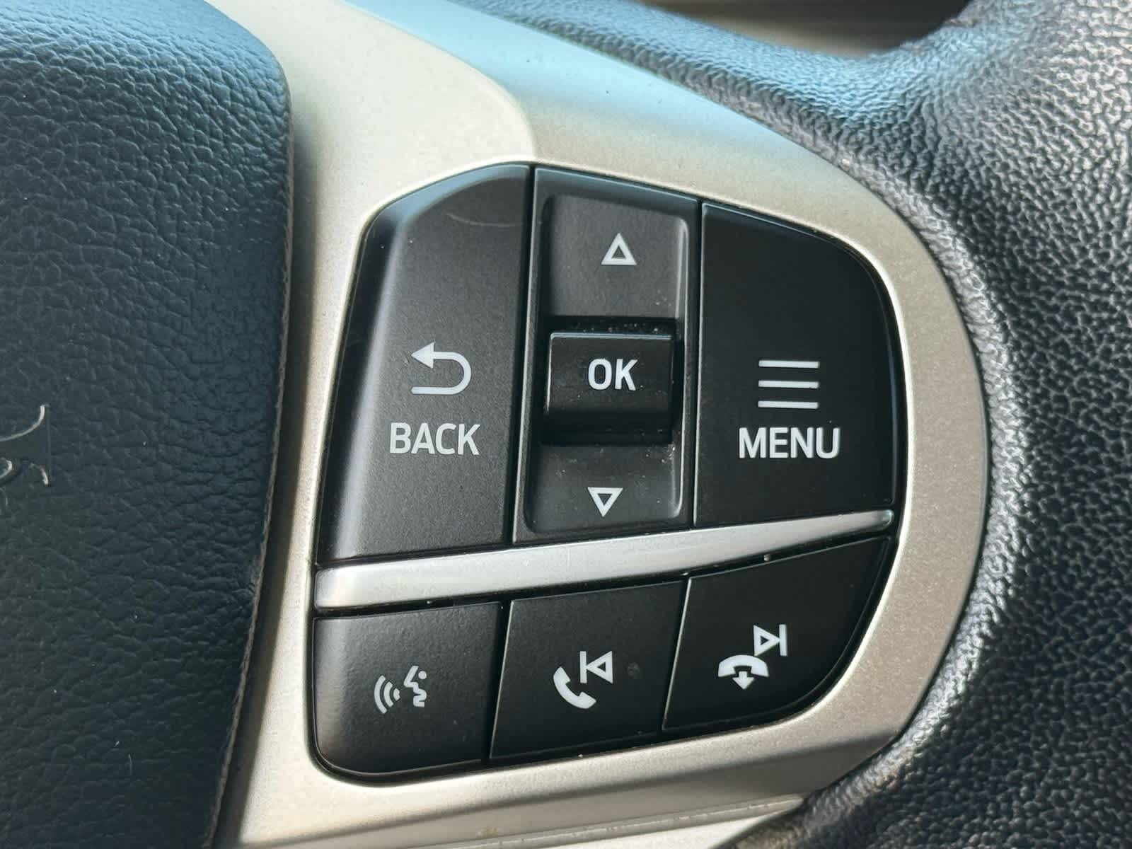 Thumbnail: 2022 Ford Explorer - 20