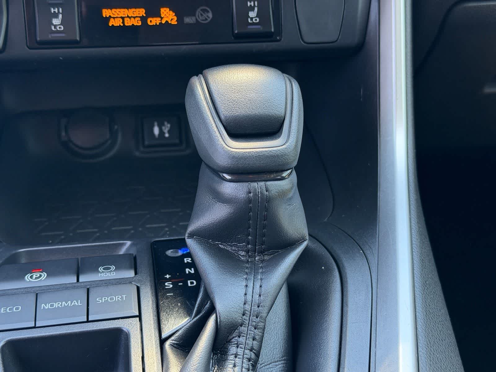 Thumbnail: 2019 Toyota RAV4 - 27