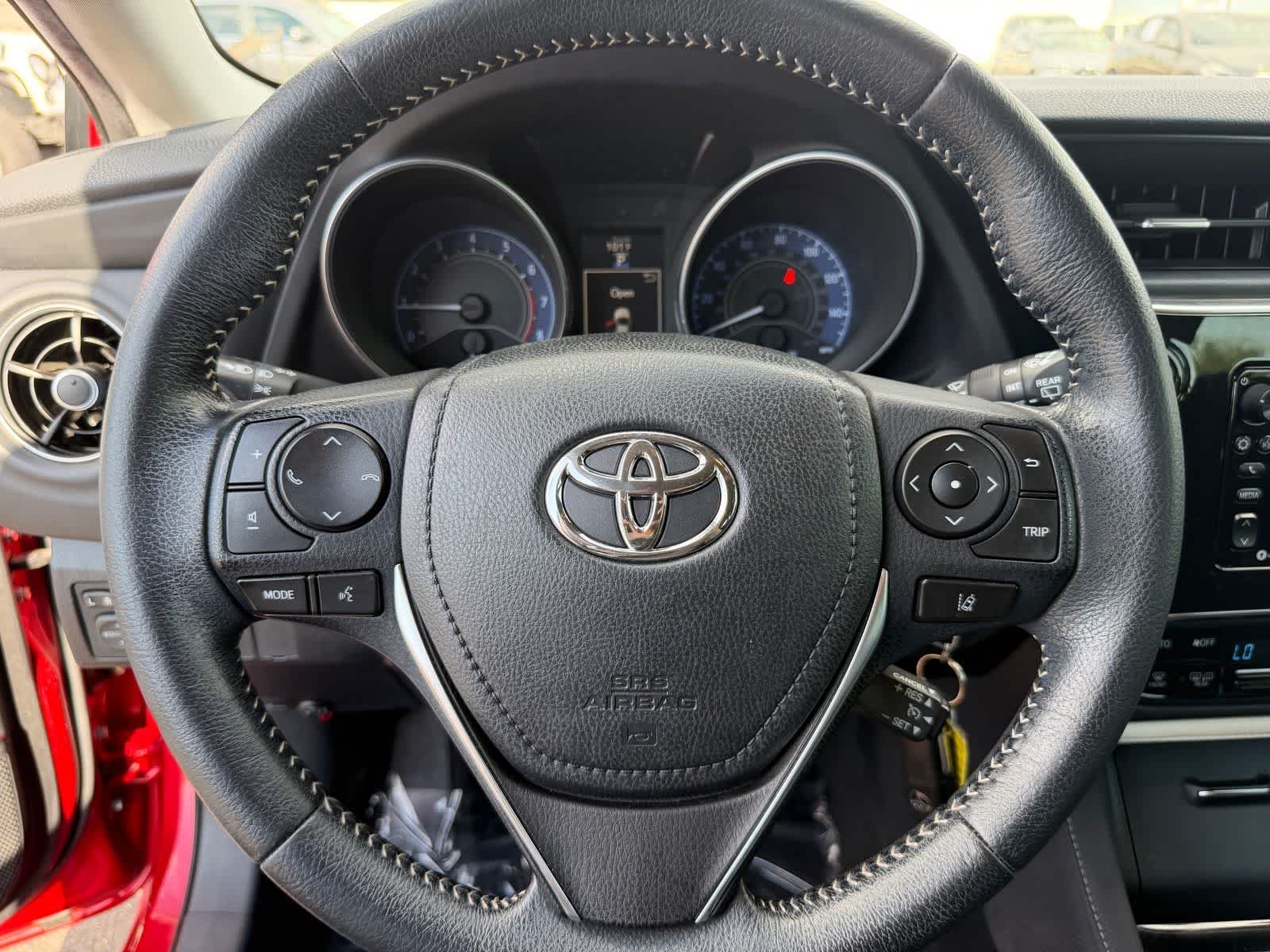 Thumbnail: 2018 Toyota Corolla iM - 12