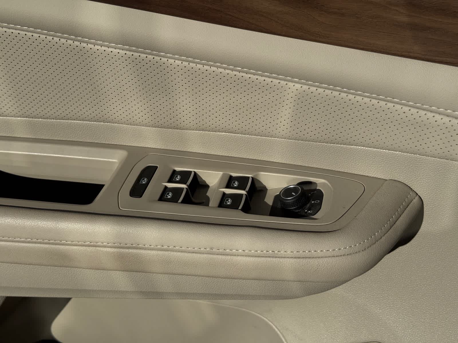 Thumbnail: 2024 Volkswagen Atlas - 10