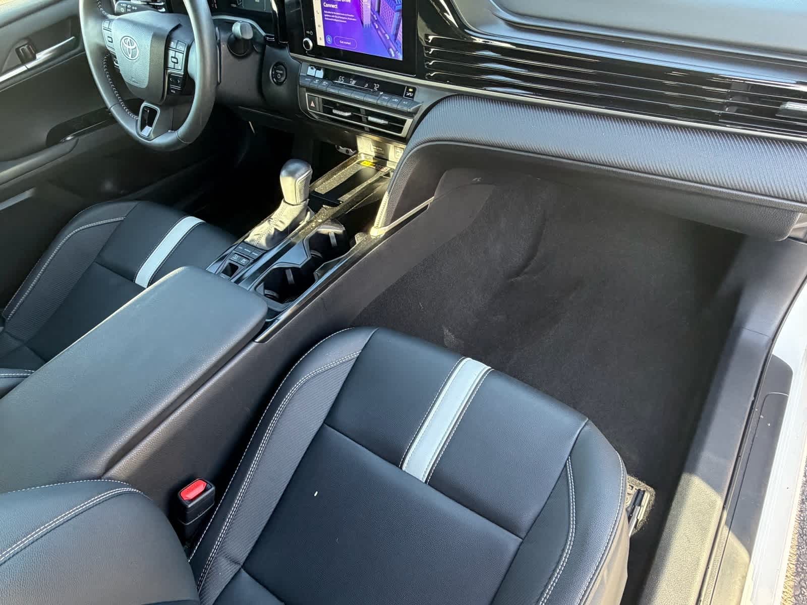 Thumbnail: 2025 Toyota Camry - 11