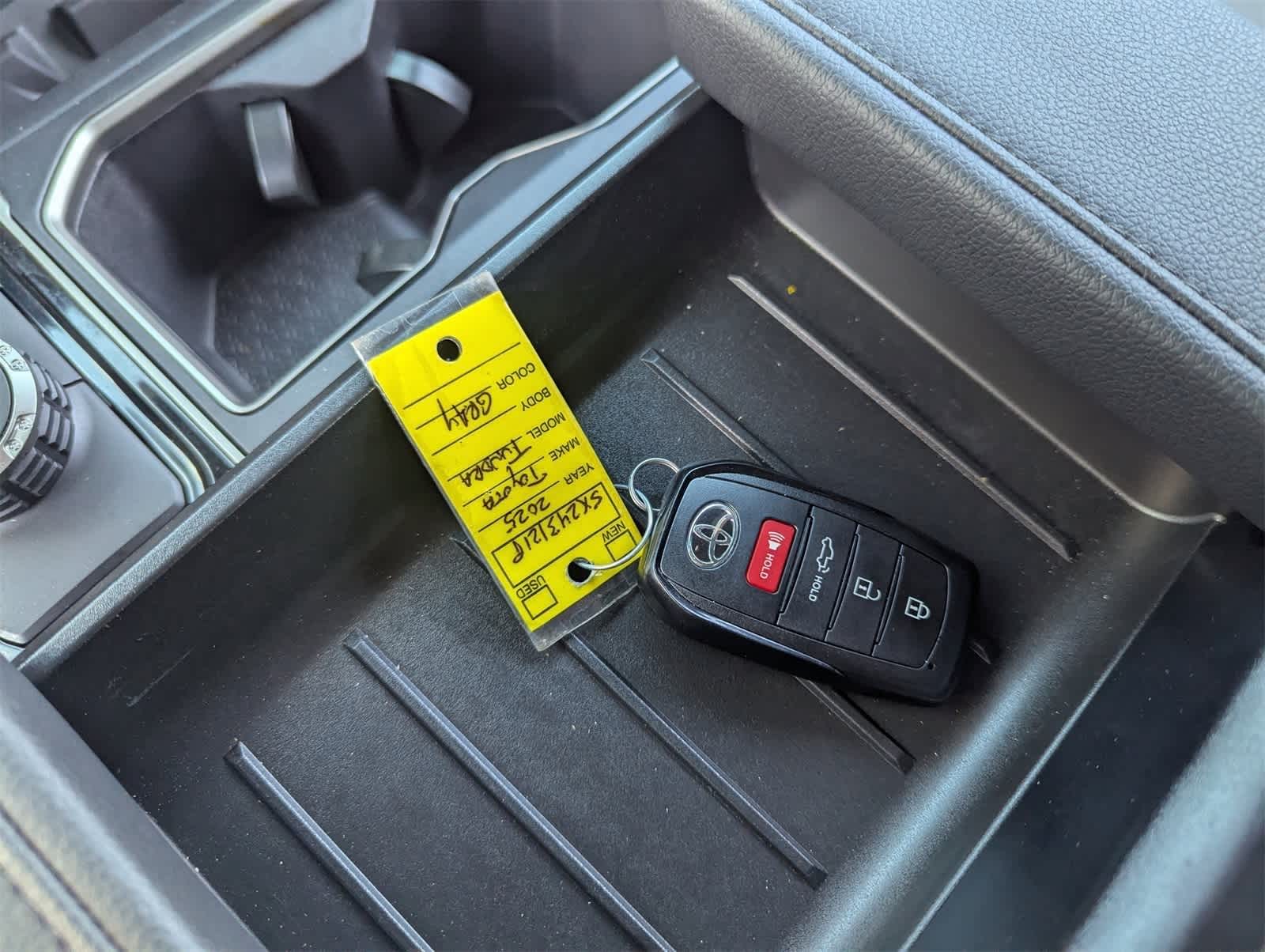 Thumbnail: 2025 Toyota Tundra - 32