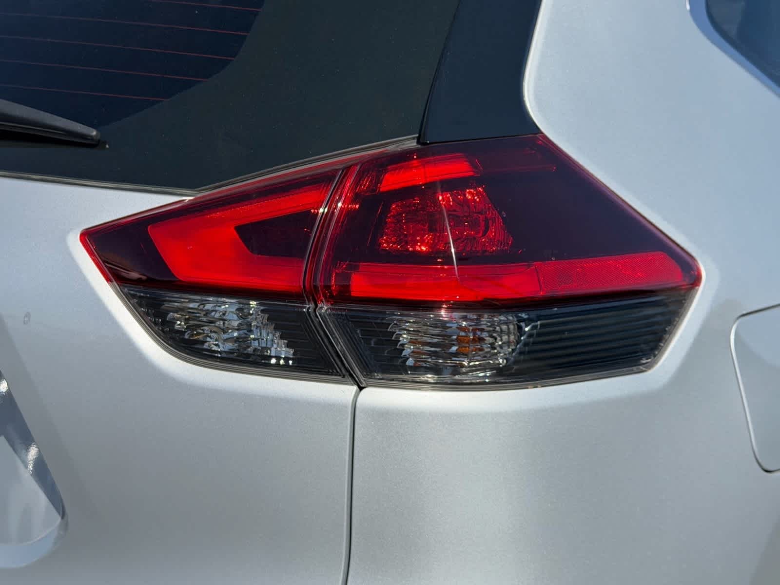 Thumbnail: 2019 Nissan Rogue - 14