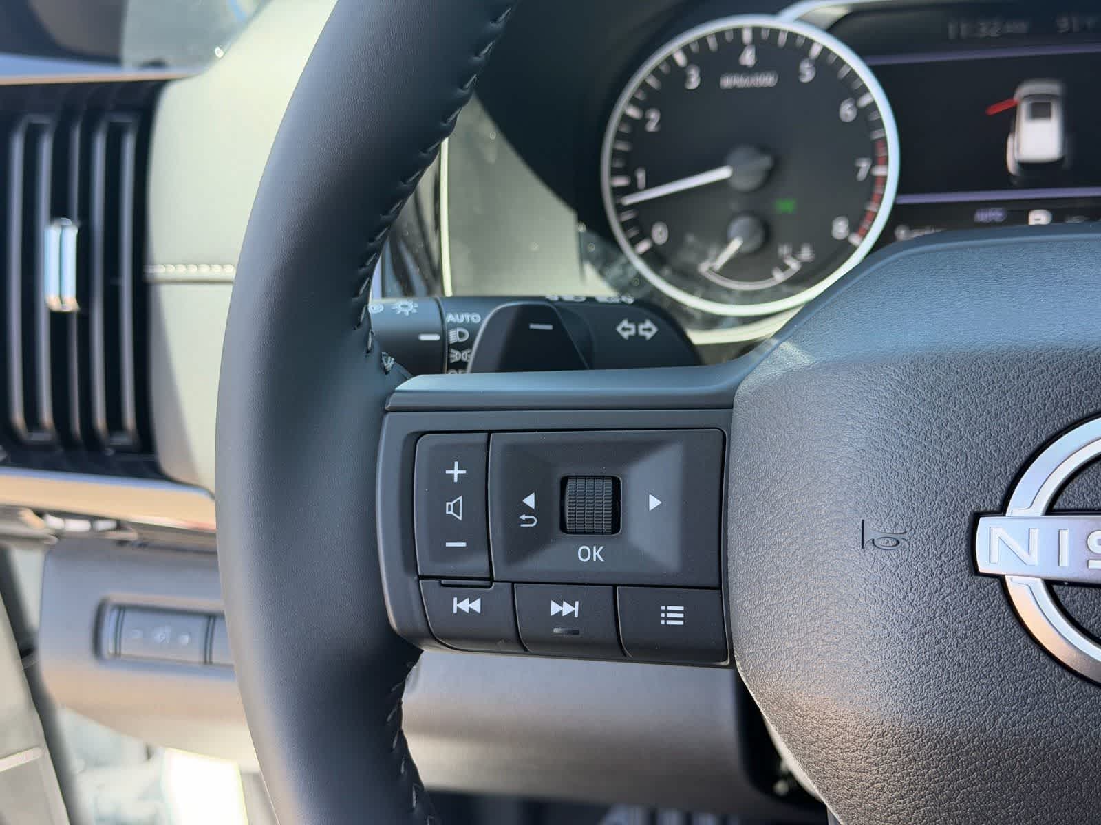 Thumbnail: 2026 Nissan Pathfinder - 17
