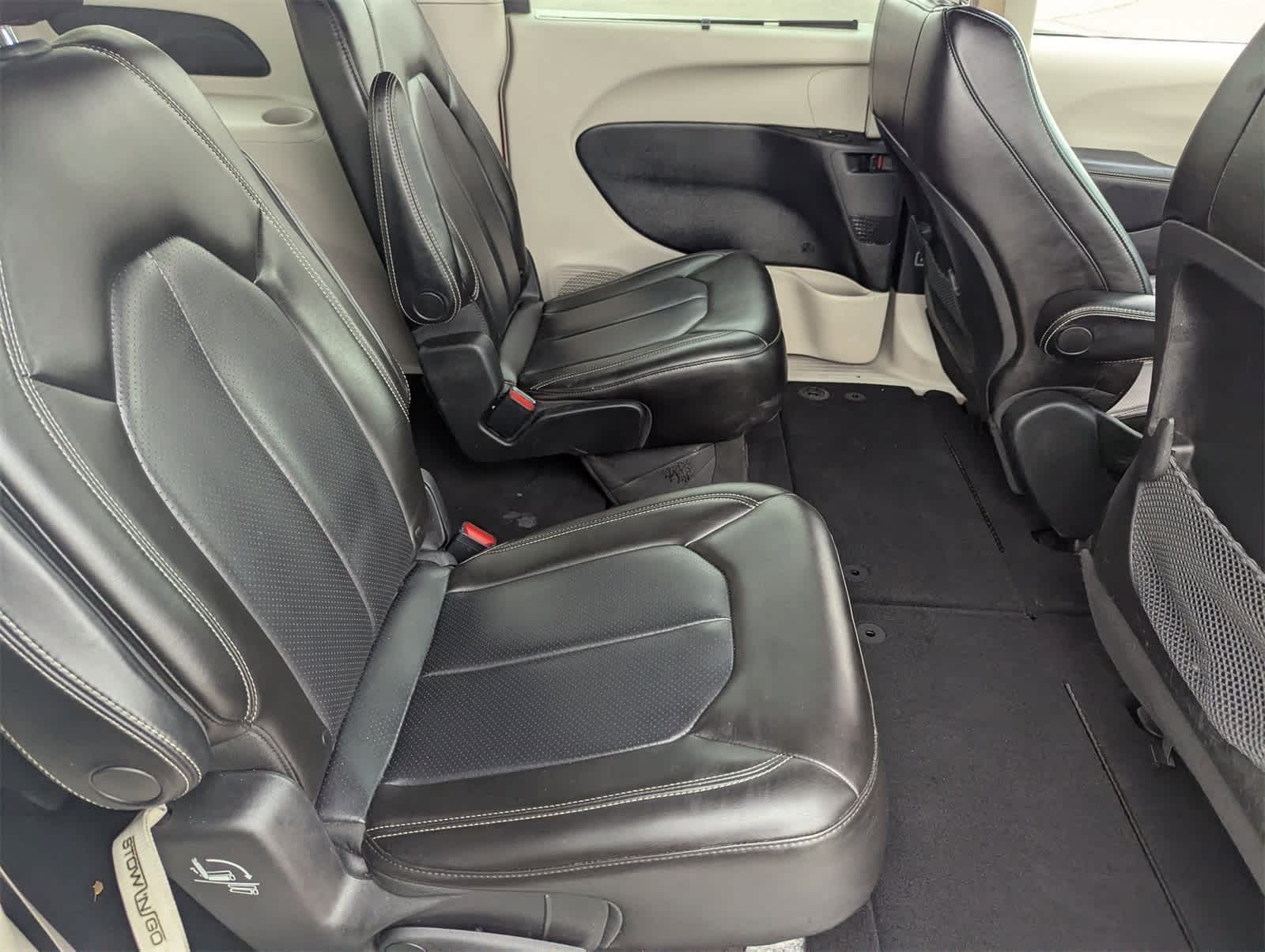 Thumbnail: 2021 Chrysler Voyager - 15