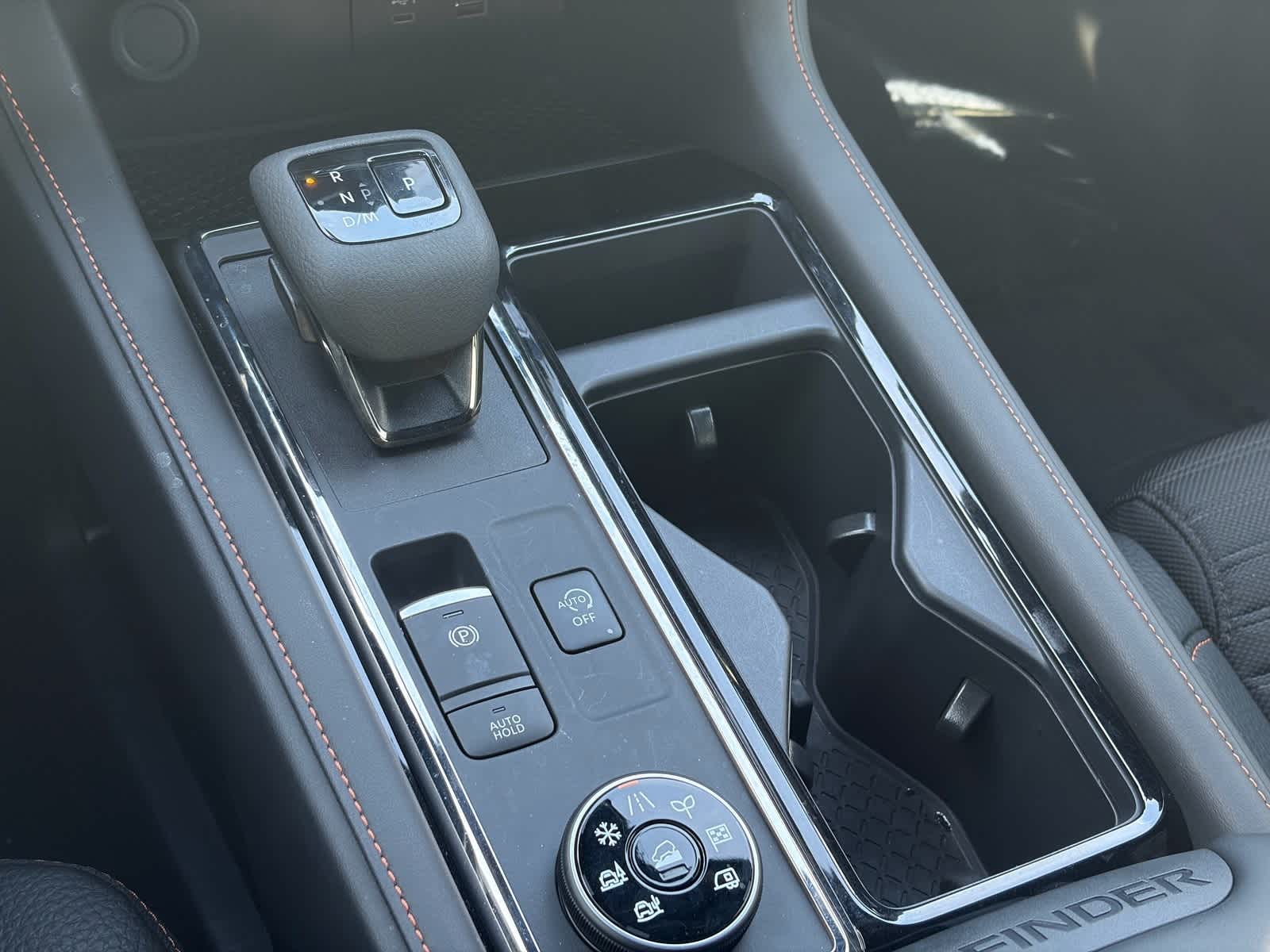 Thumbnail: 2025 Nissan Pathfinder - 27