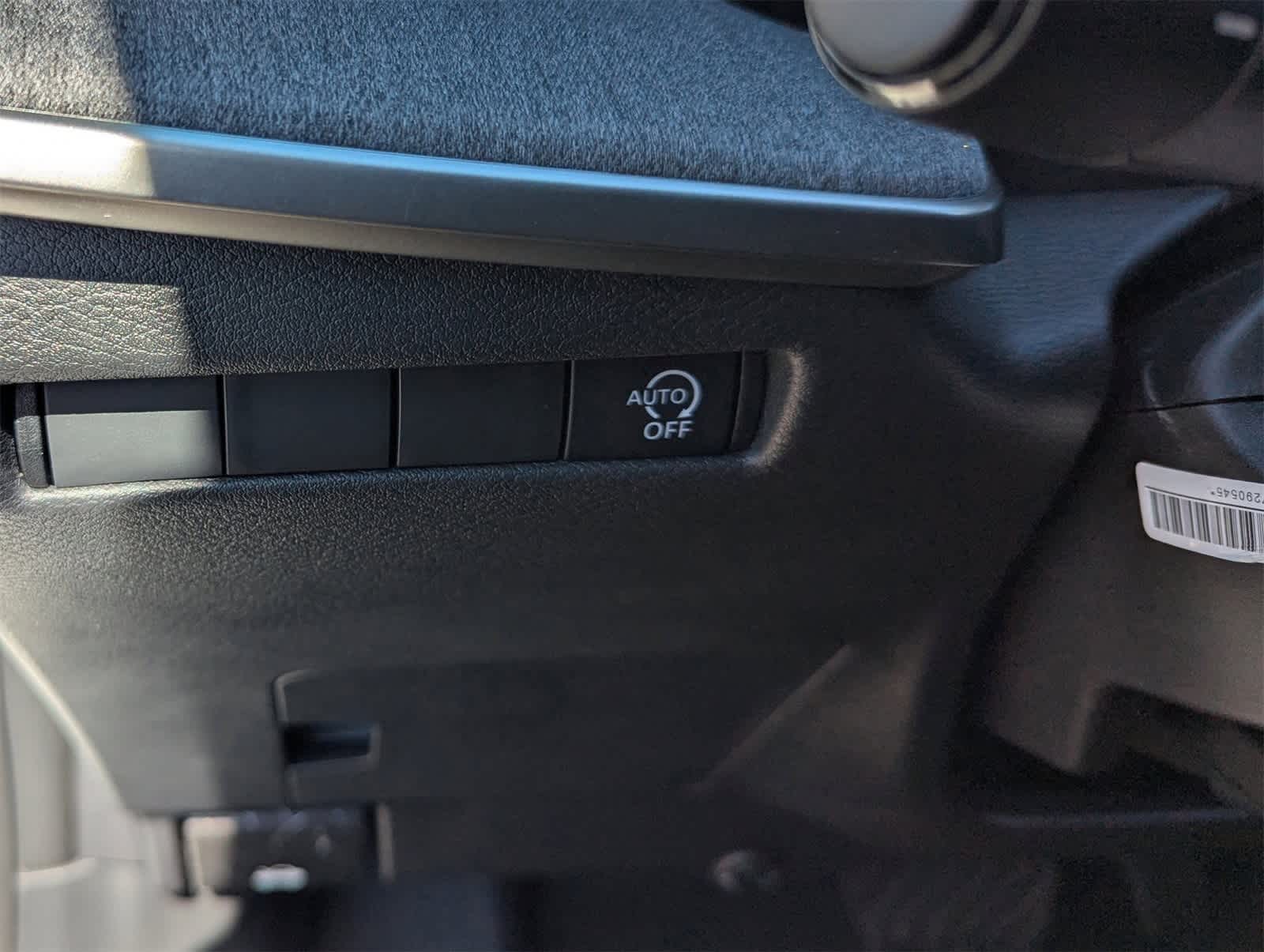 Thumbnail: 2026 Nissan Kicks - 26