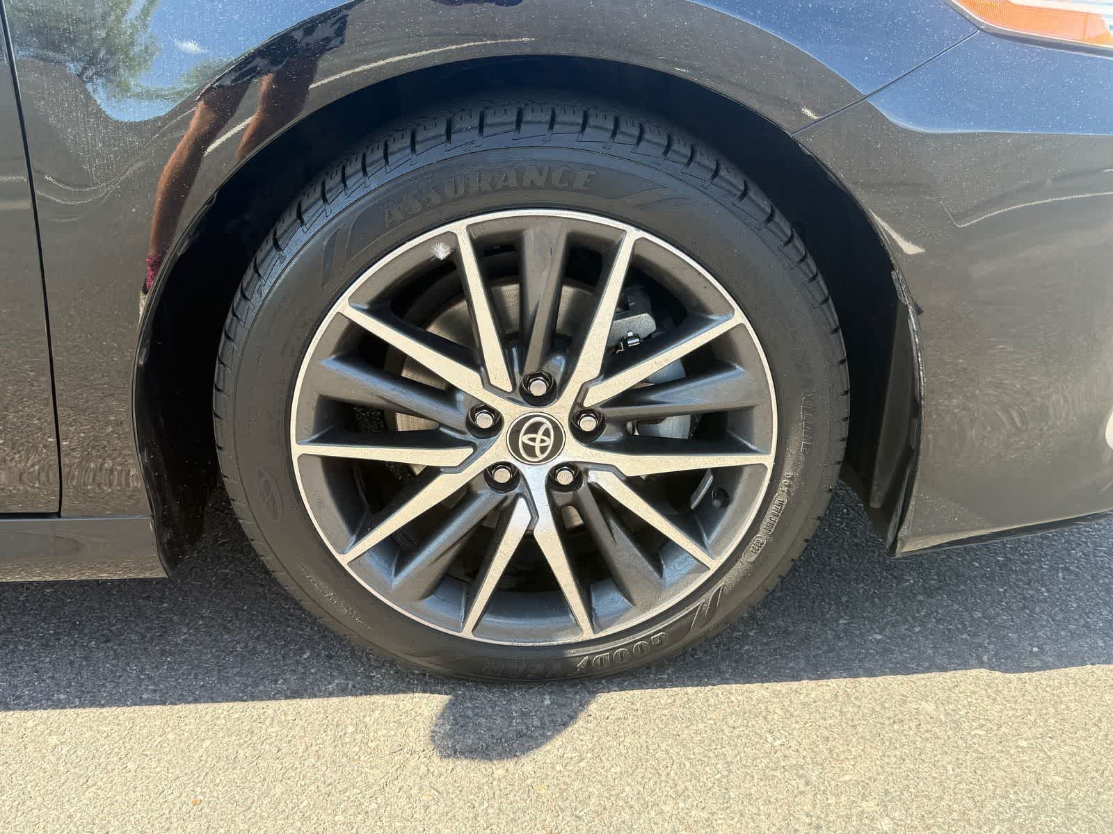 Thumbnail: 2023 Toyota Camry - 10