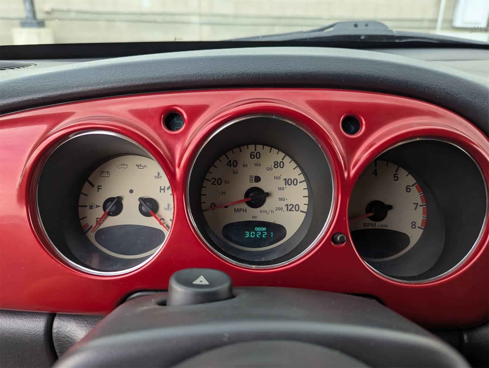 Thumbnail: 2005 Chrysler PT Cruiser - 30