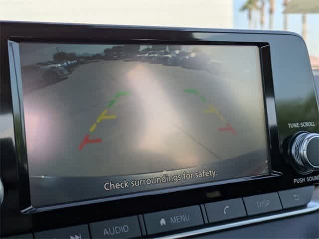 Thumbnail: 2025 Nissan Sentra - 17