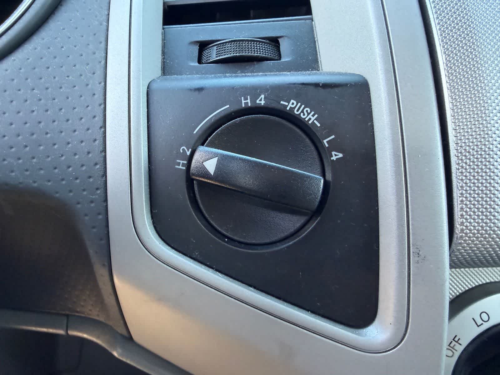 Thumbnail: 2009 Toyota Tacoma - 14