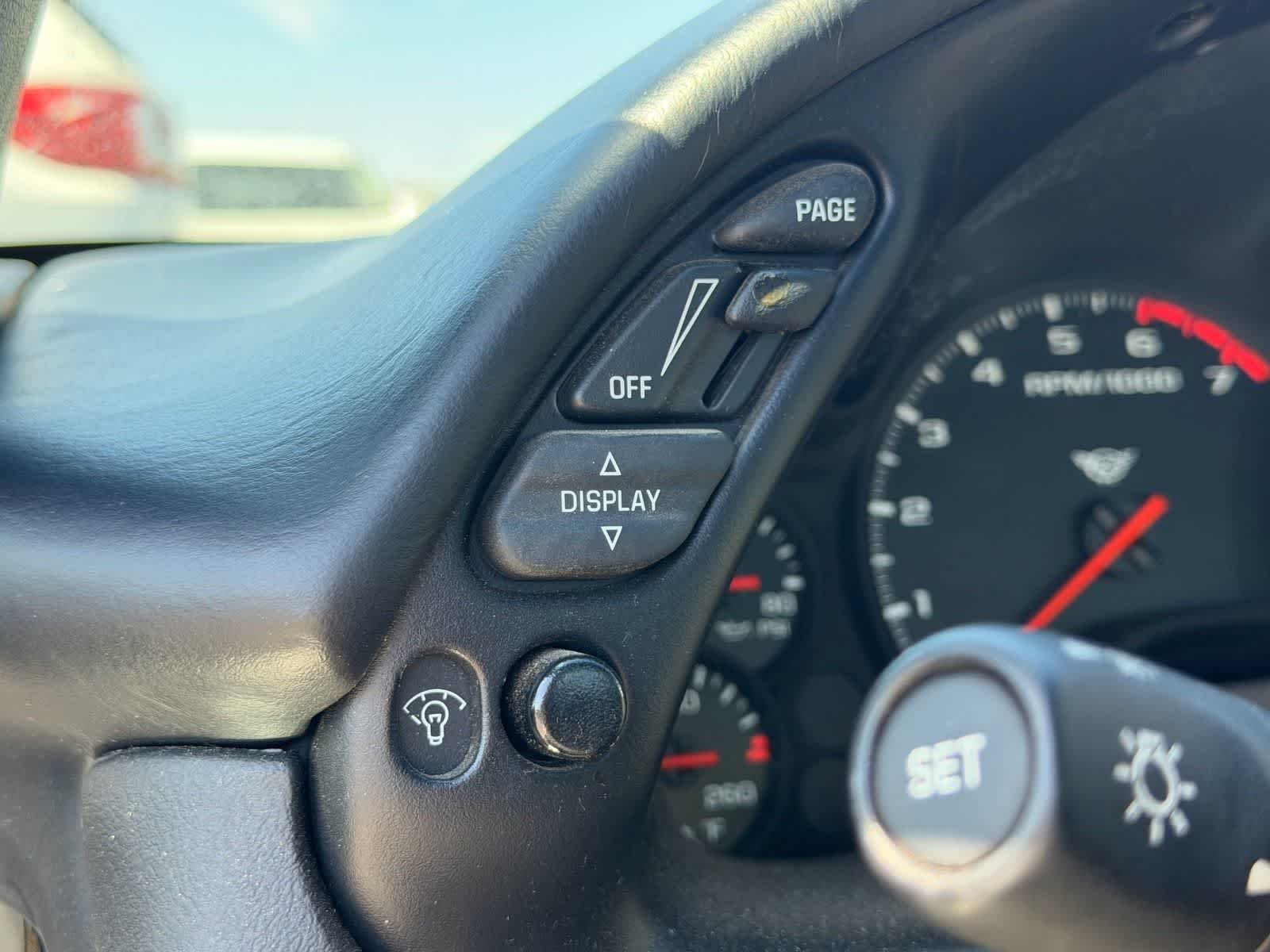 Thumbnail: 2004 Chevrolet Corvette - 15