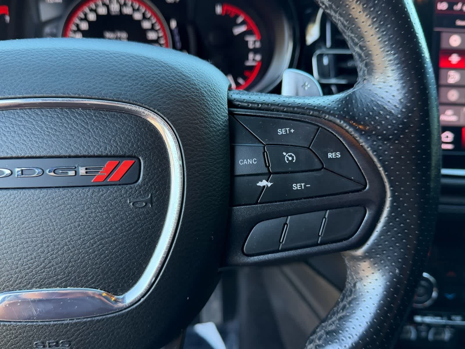 Thumbnail: 2021 Dodge Durango - 32