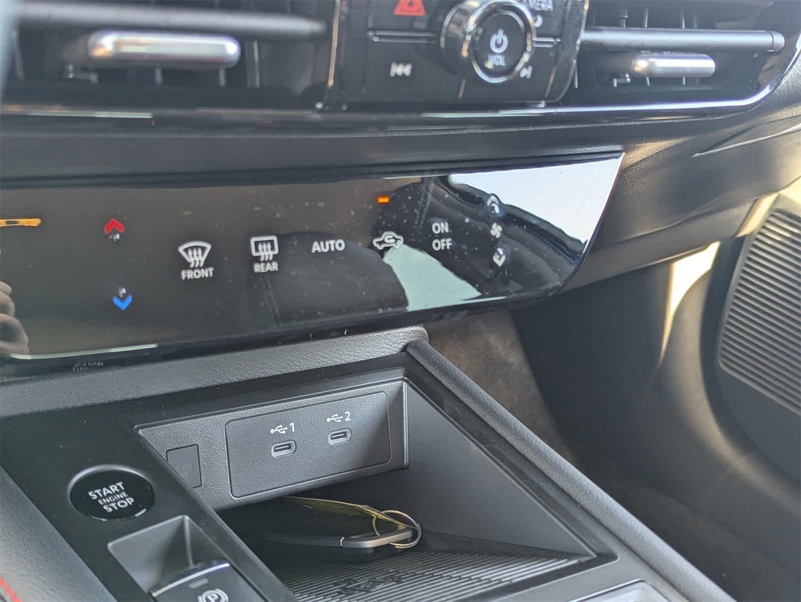 Thumbnail: 2026 Nissan Kicks - 23