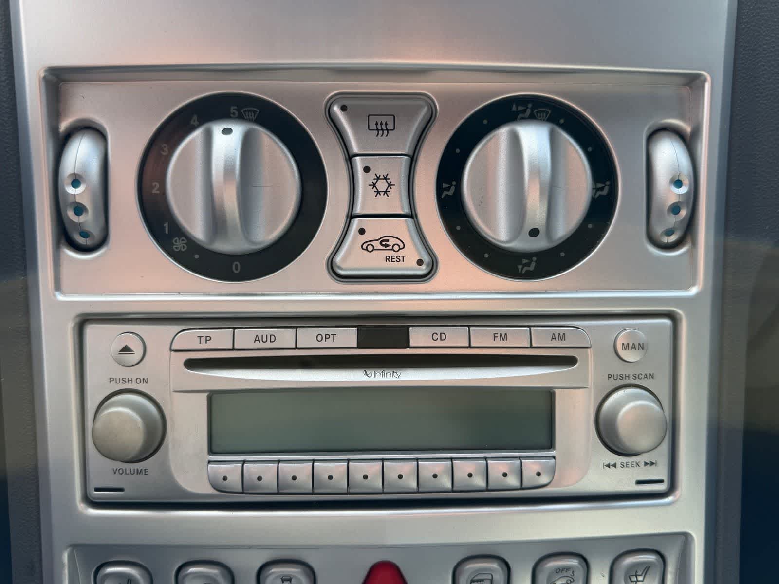 Thumbnail: 2005 Chrysler Crossfire - 9