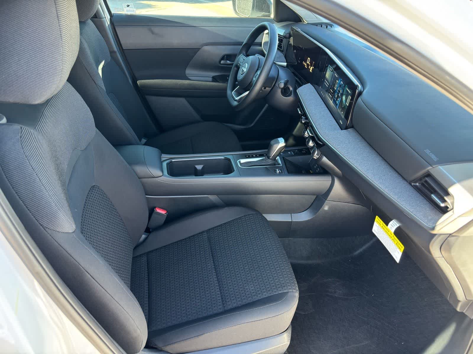 Thumbnail: 2026 Nissan Kicks - 12