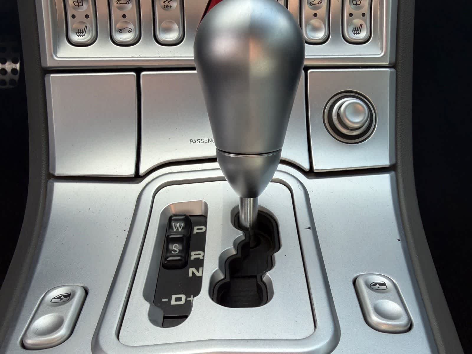 Thumbnail: 2005 Chrysler Crossfire - 11