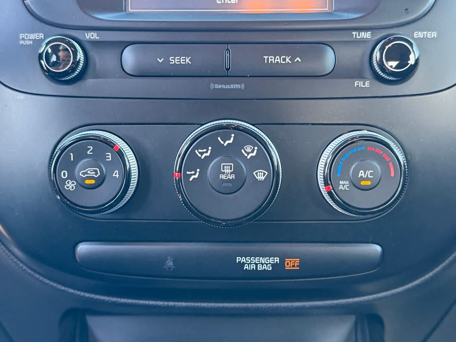 Thumbnail: 2019 Kia Soul - 24