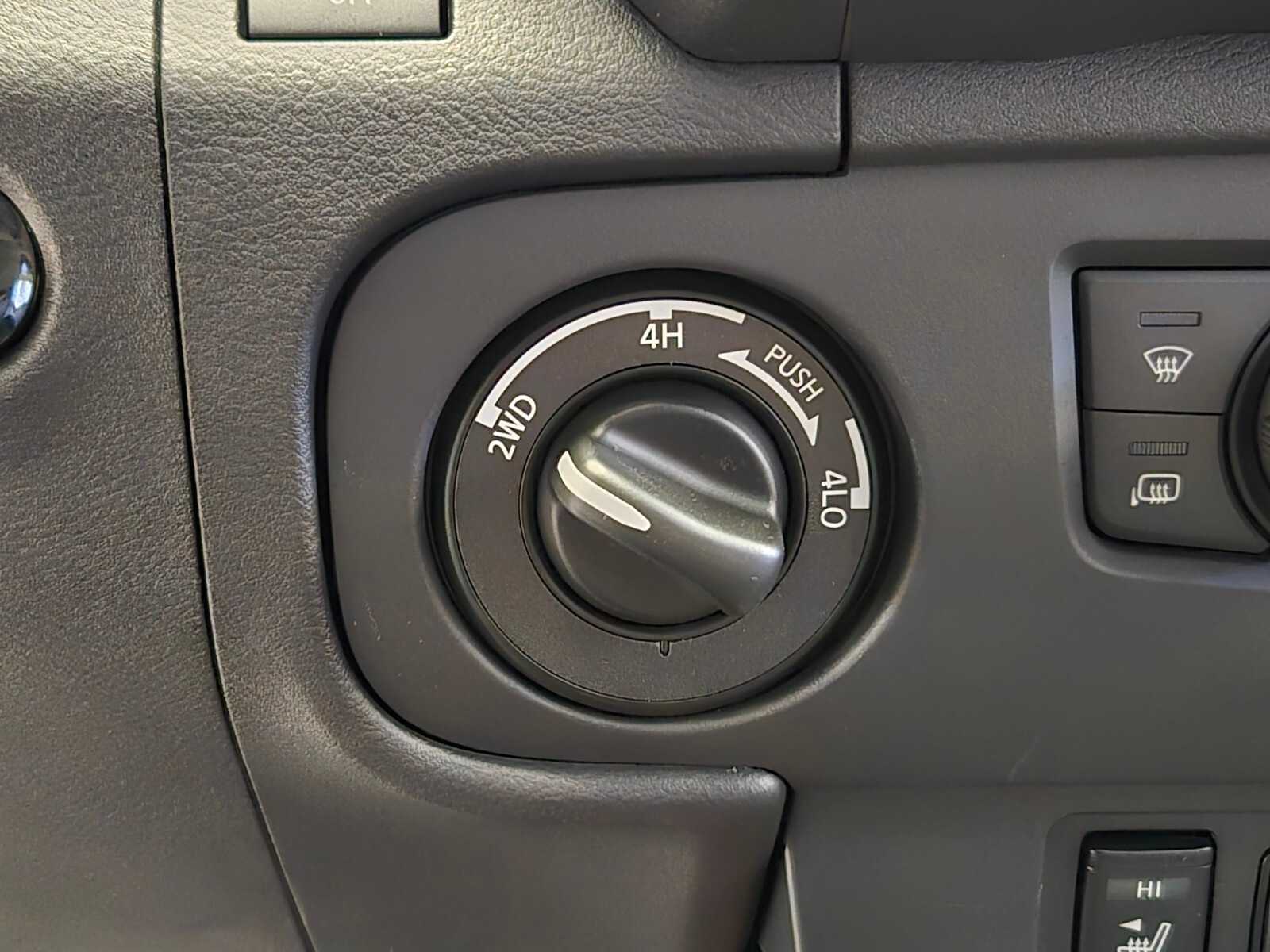 Thumbnail: 2026 Nissan Frontier - 27