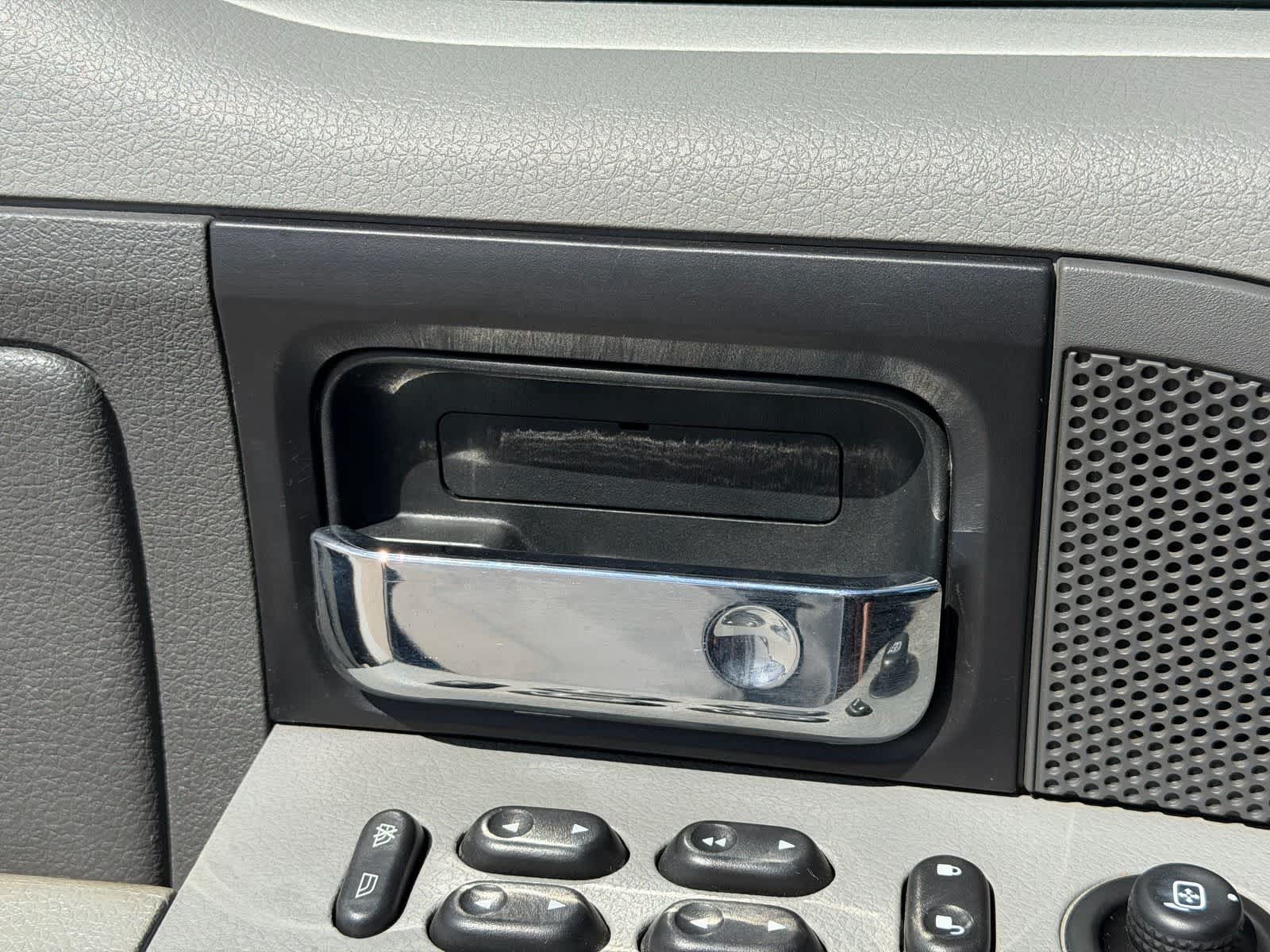 Thumbnail: 2008 Ford Econoline - 17