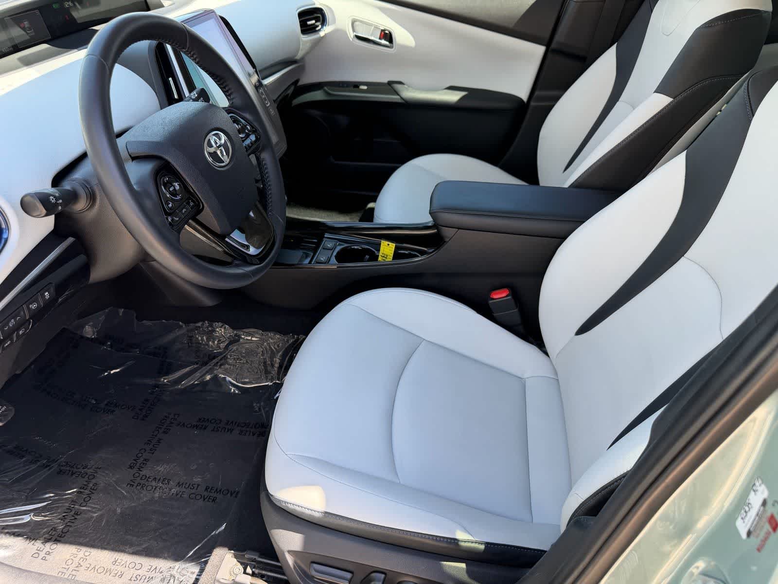 Thumbnail: 2021 Toyota Prius - 14