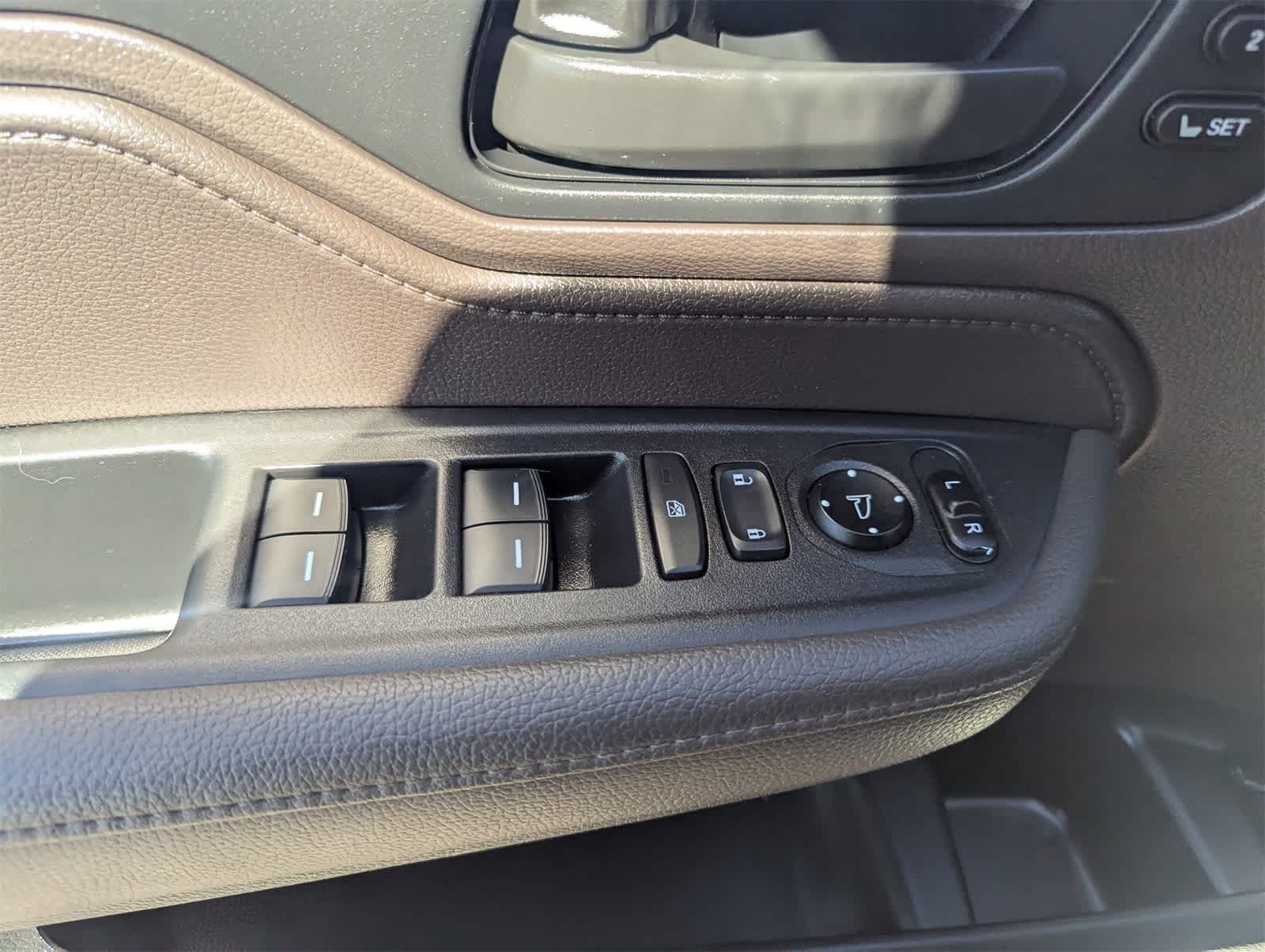 Thumbnail: 2020 Honda Odyssey - 25