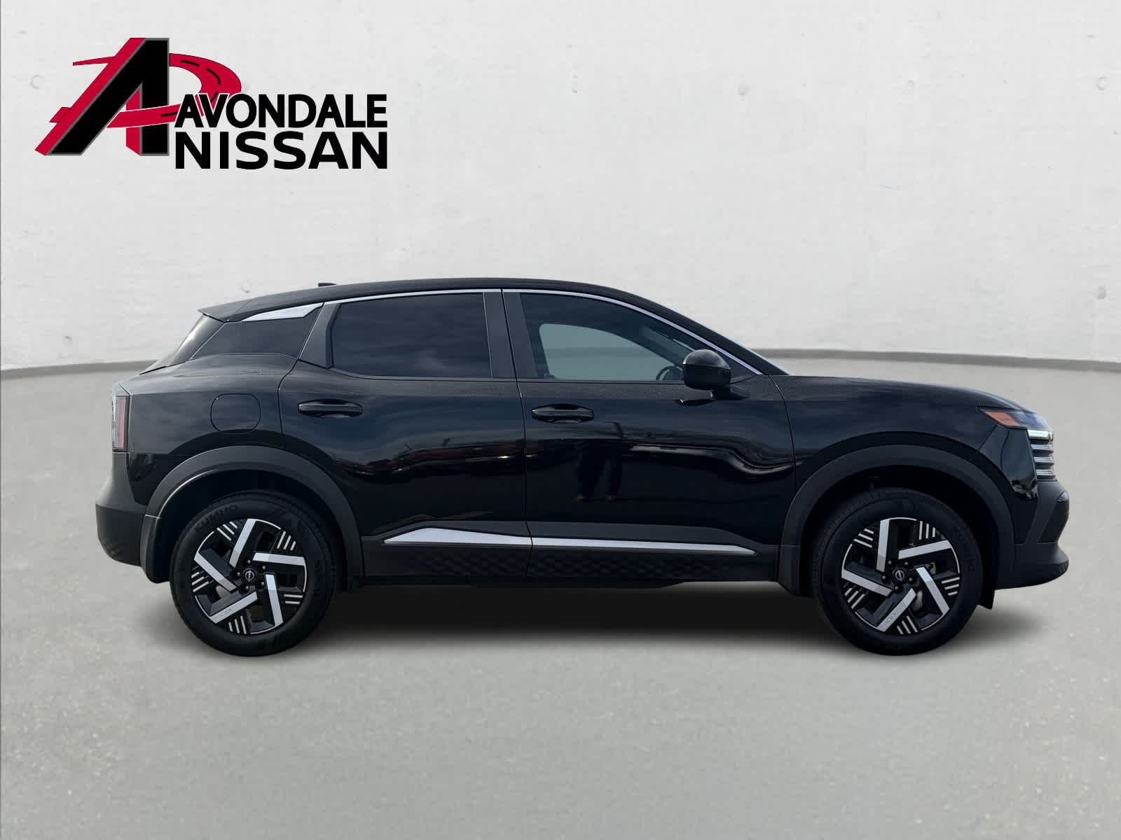 Thumbnail: 2025 Nissan Kicks - 4